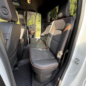 Alerte Offre Exceptionnelle! Camion de luxe GMC Canyon AT4 Turbo 4 cylindres 4x4 automatique blanc sommet, modèle 2024, super propre - Product Image 4