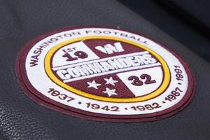 Chaqueta Bomber de Invierno Personalizada para Hombre, Diseño Universitario Moderno con Material de Lana, Secado Rápido y Transpirable, Estilo Letterman - Product Image 2