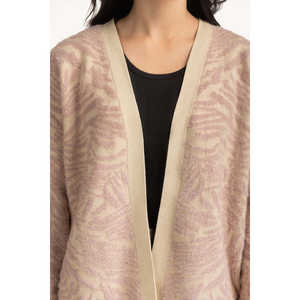 Pull en cachemire tricoté décontracté pour femme, style coréen, WM-SWT-WS24-059, saison automne, manches mi-longues, motif imprimé avec logo sur le devant - Product Image 5