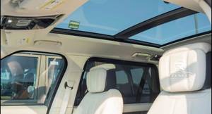 Kit Carrozzeria Usato 2020 Range Rover Vogue SE Paraurti Anteriore e Posteriore Stile SVO Ricambi per Riparazione SUV 5.0L V8 |   Pronto per l'esportazione - Product Image 3