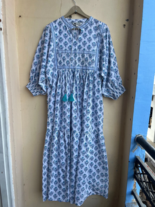 Robe longue bohème grande taille pour femmes pour l'été Robe en coton imprimé bloc avec décoration de gland Style décontracté - Product Image 2