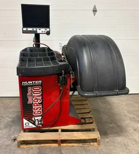 Équilibreuse de roues Hunterr à vente rapide pour atelier de pneus et alignement de roues, origine américaine, livraison rapide, en stock - Product Image 1