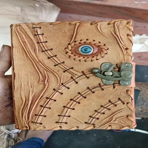 Cuaderno de cuero de inspiración vintage de ágata hecho a medida, perfecto para escribir diarios y dibujar. Ideal para regalar y uso personal - Product Image 3