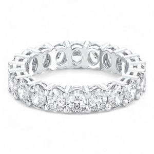 3.00 Carat E-F/VVS-VS Moissanite Oval Cut Diamond Full Eternity Prong <b>Set</b> Wedding <b>Ring</b> Made in Solid Gold <b>For</b> <b>Women</b> - Product Image 3