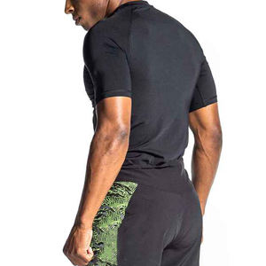 Vêtements de sport sur mesure, chemises de protection contre les éruptions cutanées à compression de couleur unie simple et unie, Offre Spéciale de protection contre les éruptions cutanées par sublimation - Product Image 3
