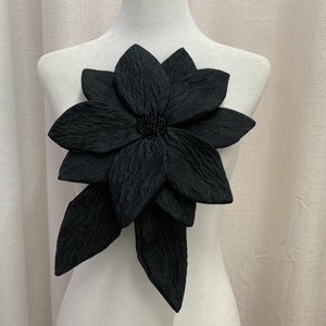 อุปกรณ์ตกแต่งเสื้อผ้าแบบใหม่ สไตล์กลิ่นหอมอ่อนๆ จับจีบประดับดอกไม้ใหญ่ ปักลูกปัด สำหรับงาน DIY - Product Image 5