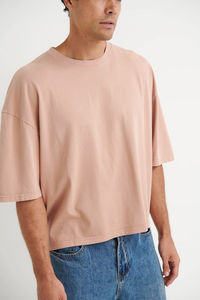 Venta al por mayor logotipo personalizado 100% algodón microfibra Boxy Fit hombres camisetas para Puff estampado angustia bordado cuello grueso carta - Product Image 2