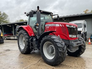 รถแทรกเตอร์มือสอง Massey Ferguson ที่สะอาดอย่างสมบูรณ์แบบรถแทรกเตอร์ขนาดกะทัดรัด MF S7720 - Product Image 3