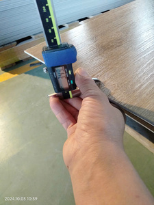 Suelo de parquet de roble SPC de diseño moderno Fabricante de suelo de baldosas de PVC directo al por mayor Sala de estar natural de Vietnam - Product Image 3