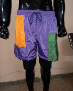 ผ้าไนล่อนสแปนเด็กซ์94% กางเกงขาสั้นผ้ากำมะหยี่ปักโลโก้ได้ตามต้องการพร้อมกระดุมด้านข้าง - Product Image 1