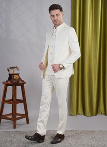 Costume 3 pièces élégant pour homme en crème très demandé pour les bureaux, les mariages, les fêtes et les événements, disponible pour l'exportation - Product Image 3