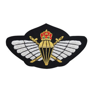 Insigne de broderie 3D patch pas cher de haute qualité personnalisé par usine directe - Product Image 3