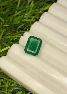 Gema de Esmeralda Verde Natural con Corte Octogonal. Esmeralda para Anillo. - Product Image 4