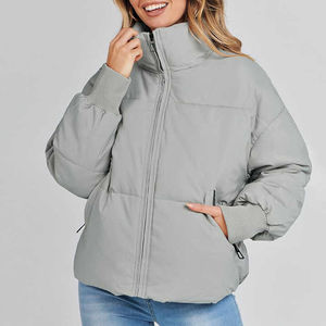 Veste à capuche pour femmes Manteau en duvet léger et imperméable Vêtements d'extérieur chauds et matelassés pour les sports d'hiver en plein air et la mode quotidienne - Product Image 5