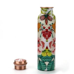 Botella de agua de cobre con estampado floral esmaltado, diseño artesanal hecho a mano para una opción de estilo de vida saludable y ecológico. - Product Image 6