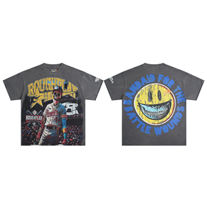 Camiseta de manga corta gris para hombre ROUGHPLAY con estampado de esqueleto de béisbol y diseño de cara sonriente en la espalda, estilo urbano, corte regular - Product Image 1