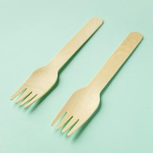 Fourchette en bois jetable de 160 mm pour les plats à emporter et la restauration - Product Image 1