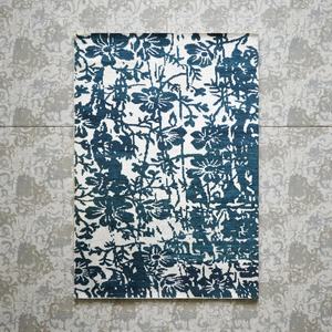 Tapis géométrique noué à la main, design moderne bleu ivoire, en laine de qualité supérieure, écologique, adapté aux animaux domestiques, tapis de luxe pour salon - Product Image 5