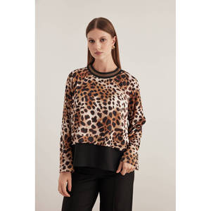 Blusa informal gótica con estampado de leopardo y cuello alto para mujer - Product Image 3