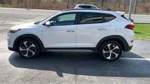 Hyundai Tucson 1.6T Limited AWD 2017 / Disponible à la vente avec faible kilométrage, moteur essence, véhicule bien entretenu, sans accident. - Product Image 3