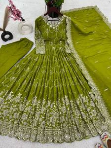 El último vestido Anarkali de trabajo de secuencia de bordado de seda de Chinon pesado de diseñador por Fab Zone - Product Image 4