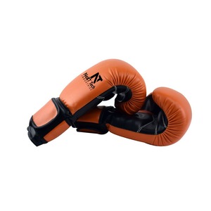 Gants de boxe Tech New Style avec design personnalisé et logo personnalisé Suivant - Product Image 2