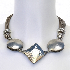 Occasion Gist Femme Look attrayant Métal et Coton De Luxe Fait Main En Métal Fantaisie Collier Fantaisie Cadeau De Mariage X Mas - Product Image 3