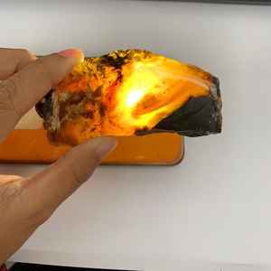 แผ่นอำพันสุมาตราสีน้ำตาลขัดเงาขนาด 8-10 ซม. แบบธรรมชาติ คริสตัลธรรมชาติ หินธรรมชาติ - Product Image 5