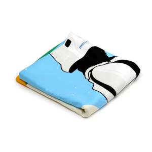 Serviette de plage de luxe originale Stormtrooper en microfibre, écologique, en tissu gaufré, avec motif et logo jacquard personnalisés pour la journée de surf - Product Image 3