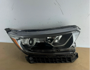 Solo para Honda CR-V 2017-2022, Faro Delantero Halógeno Lado del Pasajero con LED OEM, en Venta Ahora - Product Image 1
