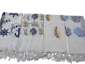 DAFNI BIG PAZAR Modèle 703 Serviette turque Peshtemal en tissu éponge tissé 100% coton, 75x170cm, 180g, légère et à séchage rapide - Product Image 1