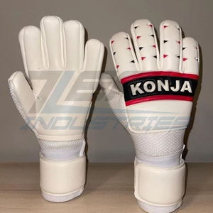 Gants de gardien de but personnalisés 4mm épais en latex allemand antidérapant gants de protection des doigts de gardien de but de football fabriqués au Pakistan - Product Image 1