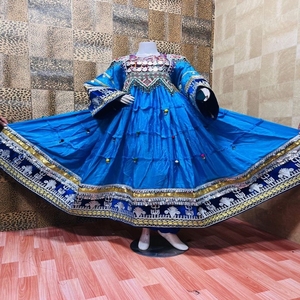 Vestido afgano hecho a mano de color azul para mujer de último diseño para boda y fiesta en todos los tamaños y colores personalizados - Product Image 1