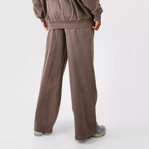 Ensemble de survêtement en polaire à capuche pour femme avec logo personnalisé, fabriqué en usine professionnelle, respirant, léger, coupe-vent, pour l'extérieur - Product Image 5