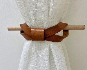 Embrasse en cuir, retenue de rideau, porte-rideau en cuir/décoration d'intérieur porte fenêtre salon - Product Image 1
