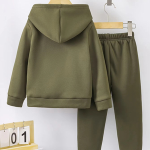 ชุดวอร์มพิมพ์ลายสำหรับผู้ใหญ่ ชุดเซ็ตเสื้อผ้าฤดูหนาว ชุดจ็อกเกอร์ - Product Image 1