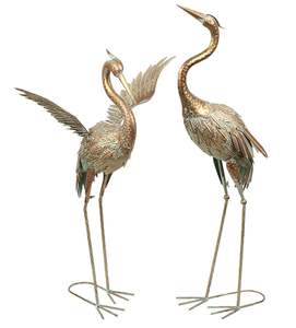 Juego de 2 Figuras de Aves Metálicas Artesanales, Decoración Elegante para Balcones y Espacios Abiertos con Toque Arquitectónico Indio - Product Image 1