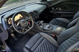 รถออดี้ R8 V10 เพอร์ฟอร์แมนซ์ คูเป้ ควอตโตร มือสอง ปี 2022 พวงมาลัยซ้าย/ขวา - Product Image 2
