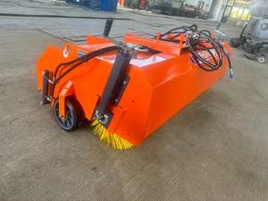 Barredora Montada en Montacargas SAYGINLAR con Cucharón Sin Escobilla Lateral, Peso 250 kg, 1 Año de Garantía - Product Image 5