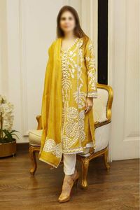 Nouveau beau KURTA avec pantalon sur tissu de soie/velours orné de perles de verre en cristal blanc, DABKA pour le travail de fête @ 2022 - Product Image 2