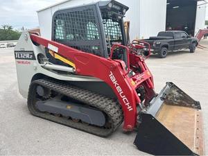 2022 Takeuchi TL12R2 Skid Steer Loader Utilisé Mini Chargeur Avant Moog Pompe Hydraulique Noyau Composants du Moteur Intact 200 Tonnes Évalué - Product Image 2