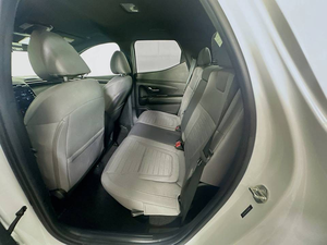 Usado 2024 Hyun Dal Sa nta Cruz SEL 4dr Crew Cab SB 2.5L 4cyl 8A muy limpio - Product Image 2