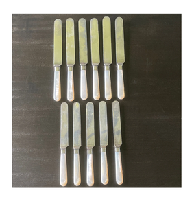 Couteau à beurre Ensemble de couteaux en laiton faits à la main Poignée PVD Accessoires Ensemble de couteaux d'épandage Conception personnalisée Cuisine à domicile - Product Image 5