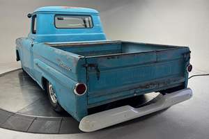 Chevrolet Apache 3100 de 1958, conversion électrique, boîte manuelle 5 vitesses, d'occasion, construite par Conductive Classics - Product Image 3