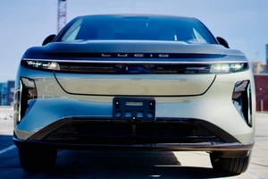 LISTO PARA ENVIAR: LUC-ID GRAVITY 2026, DOBLE MOTOR, TRACCIÓN EN LAS CUATRO RUEDAS, ALTAMENTE EQUIPADO - Product Image 2