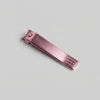 Coupe-ongles en acier inoxydable rouge, best-seller, outil de manucure portable, design rouge classique, pour adultes, testé à la main
