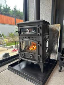 Estufa de Leña Moderna de Aluminio Resistente con Horno y Cocina para Calefacción Interior - Product Image 5