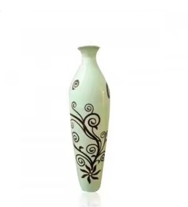 Vases à fleurs en métal au design moderne faits à la main Artisanat en métal de qualité supérieure Vases décoratifs pour la décoration intérieure de la maison au prix le plus bas - Product Image 6