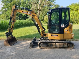 รถขุดขนาดเล็ก CAT รุ่น 304 ปี 2022 - Product Image 2
