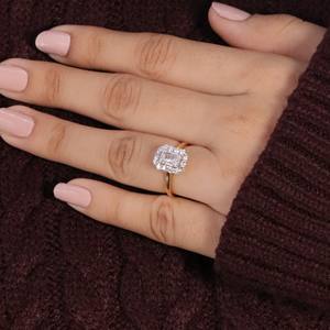 1,28 Ct Esmeralda Corte Incoloro Moissanite Anillo de compromiso Propuesta Regalo de aniversario Anillos de diamantes cónicos laterales - Product Image 3